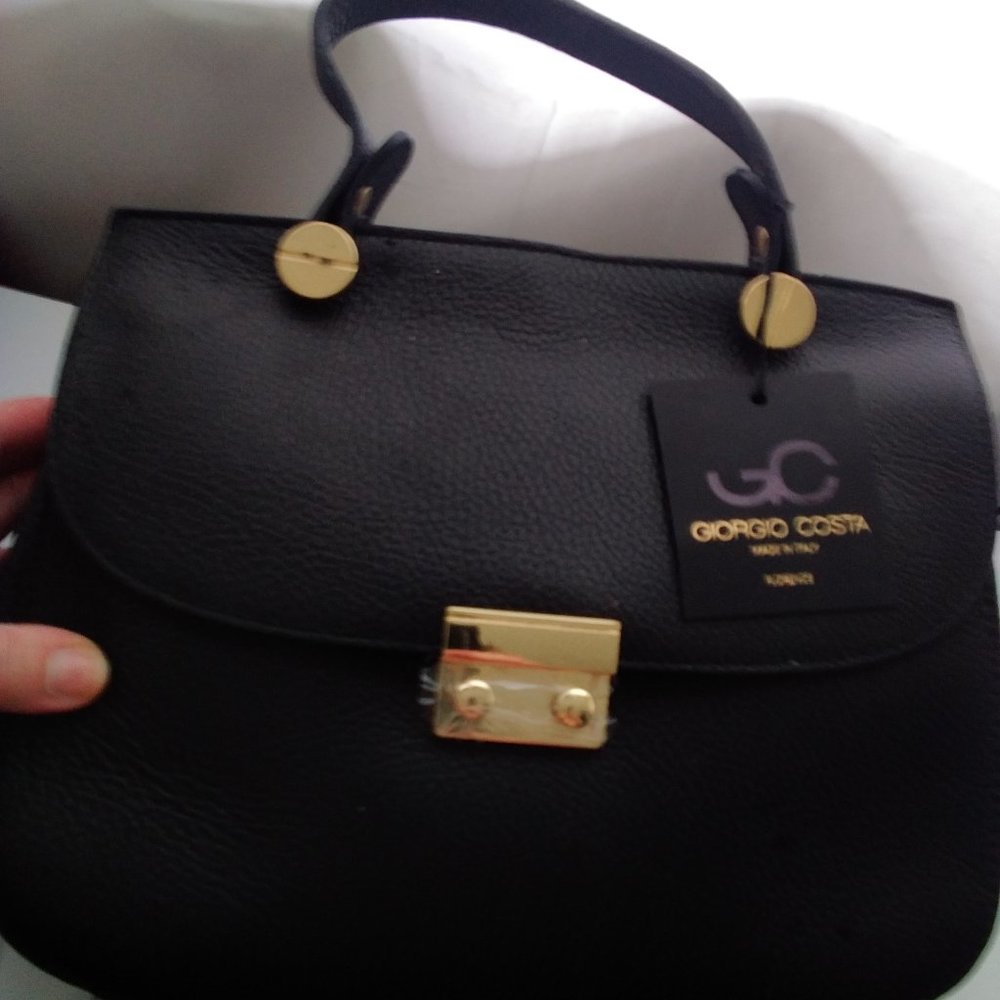 HANDBAG  . Brand   : GEORGIO COSTA . Black color .
